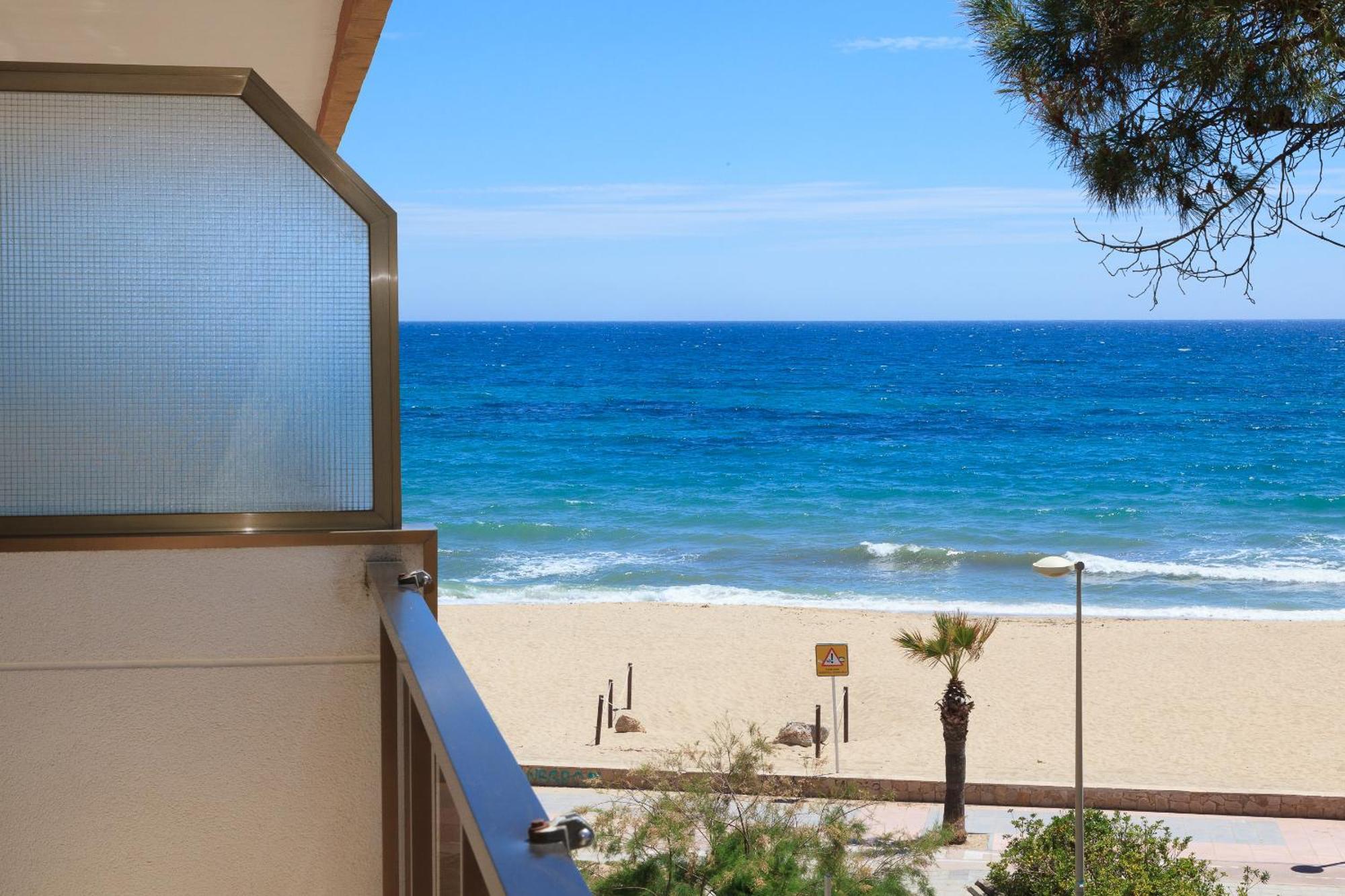 Uhc Txingudi Apartments Cambrils Exterior photo